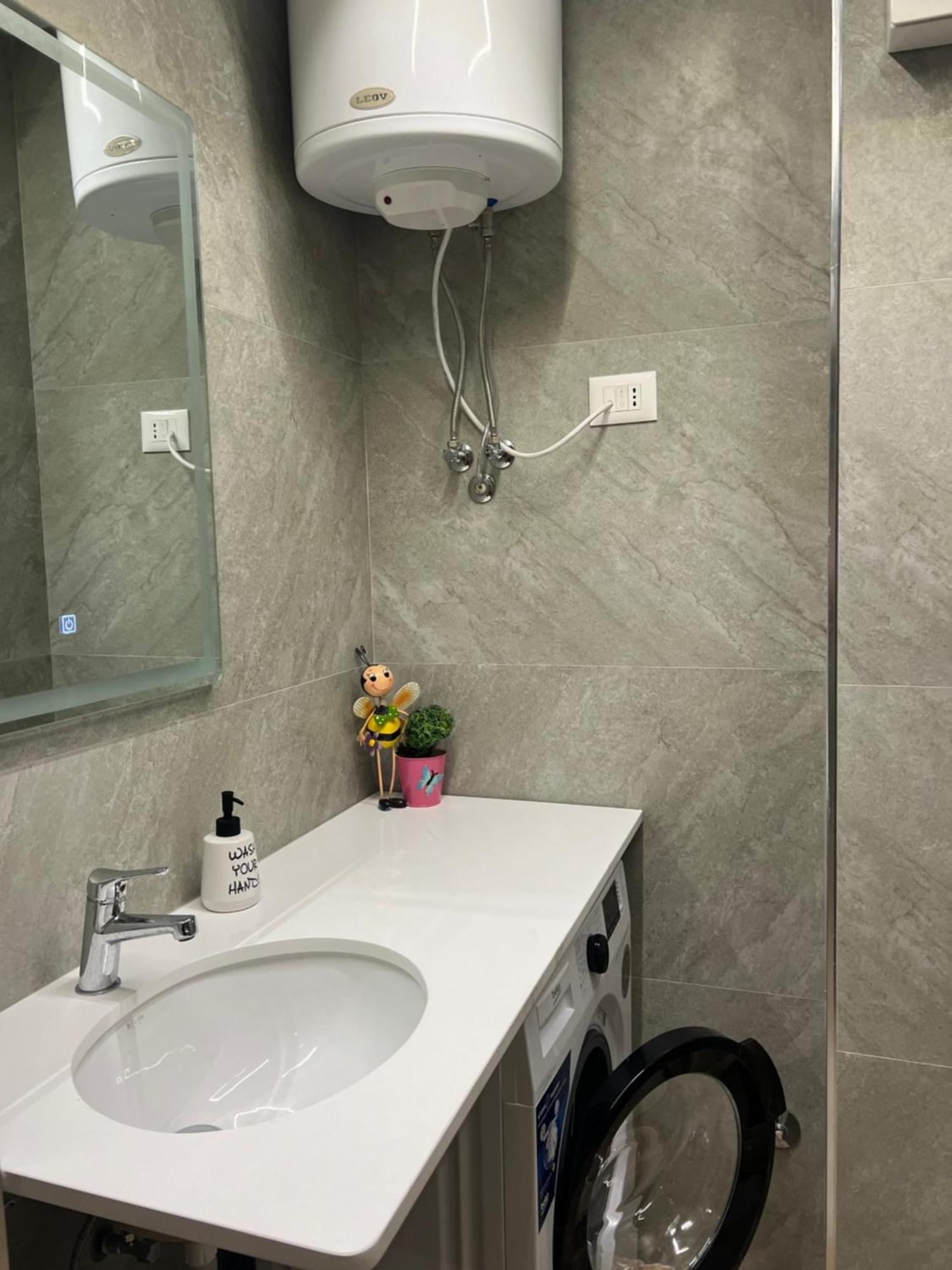 Port View Apartment 2 Durrës 외부 사진