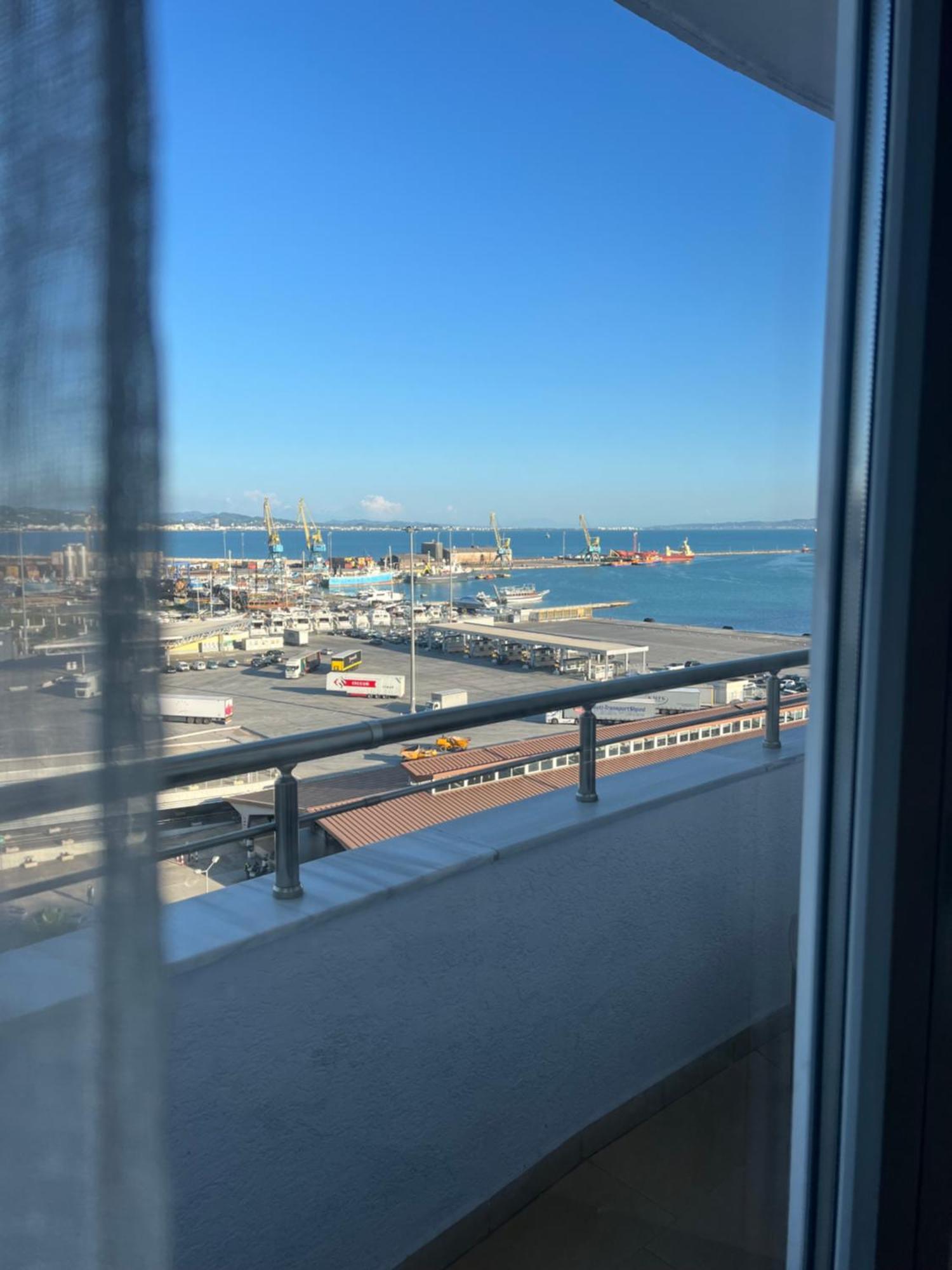 Port View Apartment 2 Durrës 외부 사진